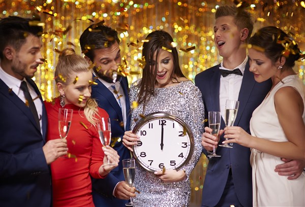 10 Ideias para celebrar o Réveillon em casa