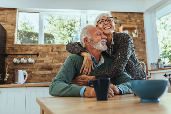 De namorar à janela a namorar online - Como namoram os avós?