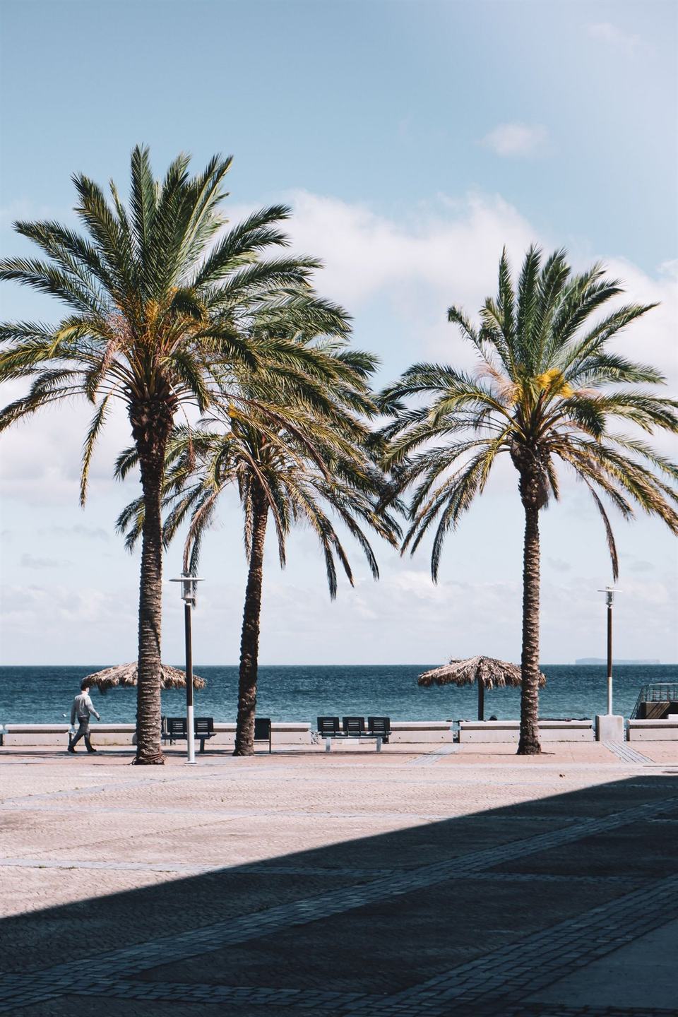 Passear junto ao mar