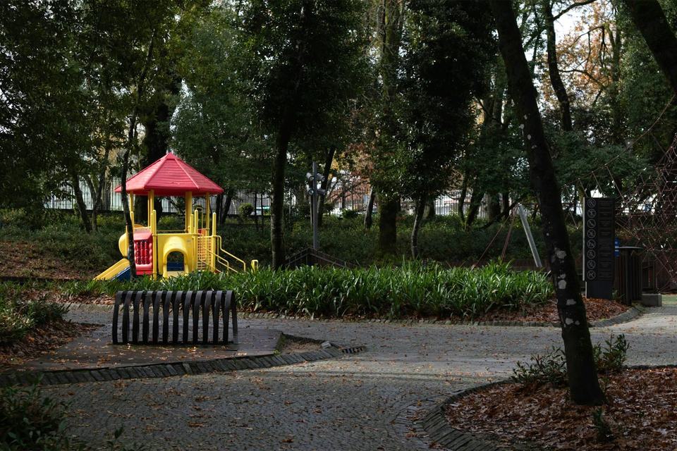 Passear pelo Parque Aquilino Ribeiro